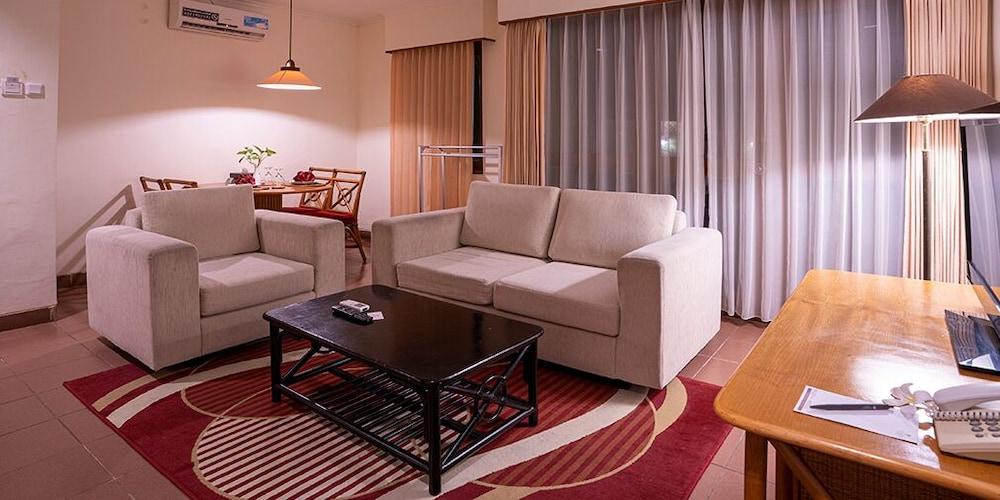 Plagoo Holiday Hotel Nusa Dua  Eksteriør bilde